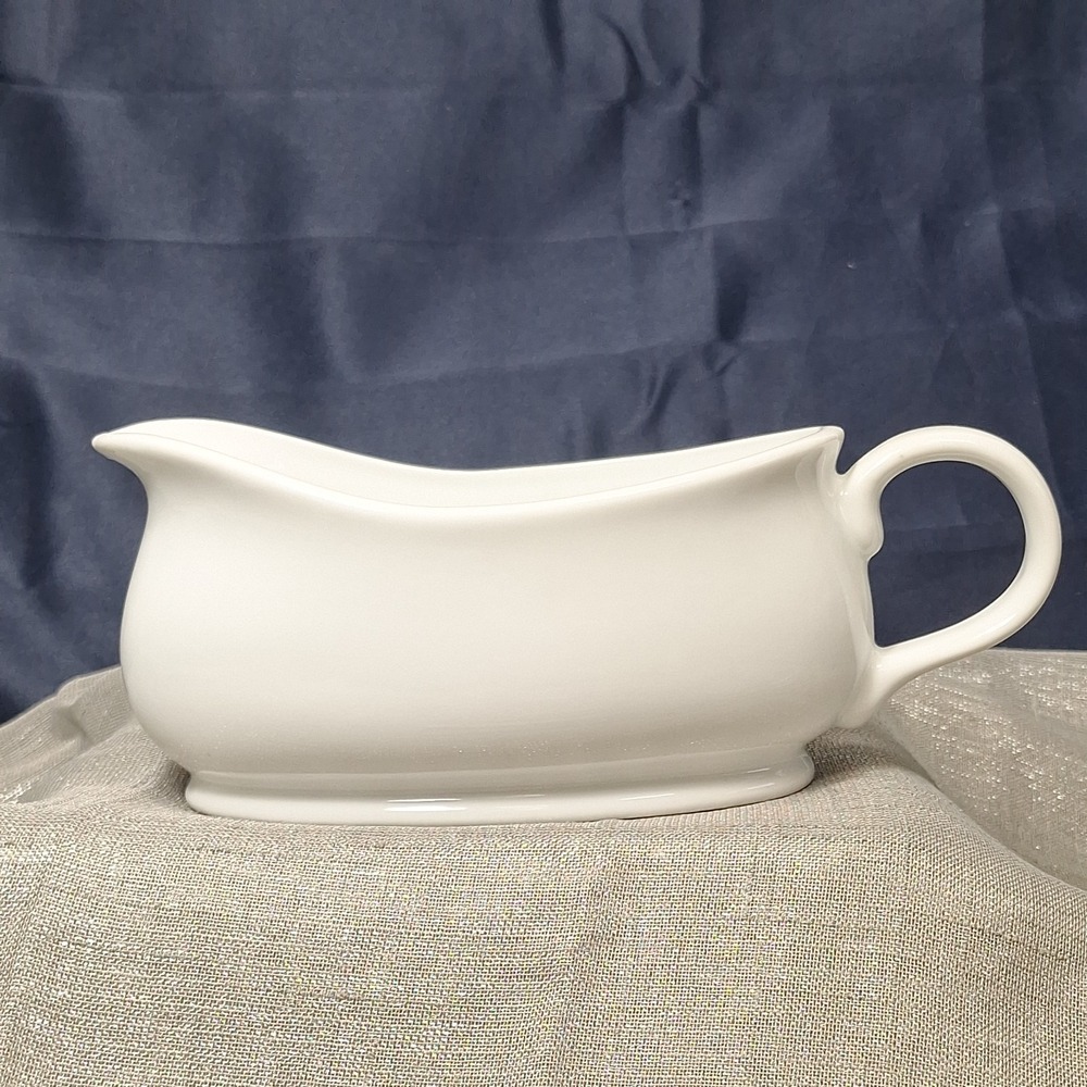 Threshold Large White Porcelain Gravy Boat Server Bowl w Handle 2017 Target Tag